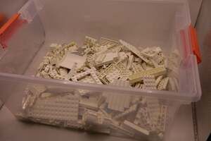 Bulk LEGO Lot 3lb Assorted White Bricks includes Baseplates and Boat Hull